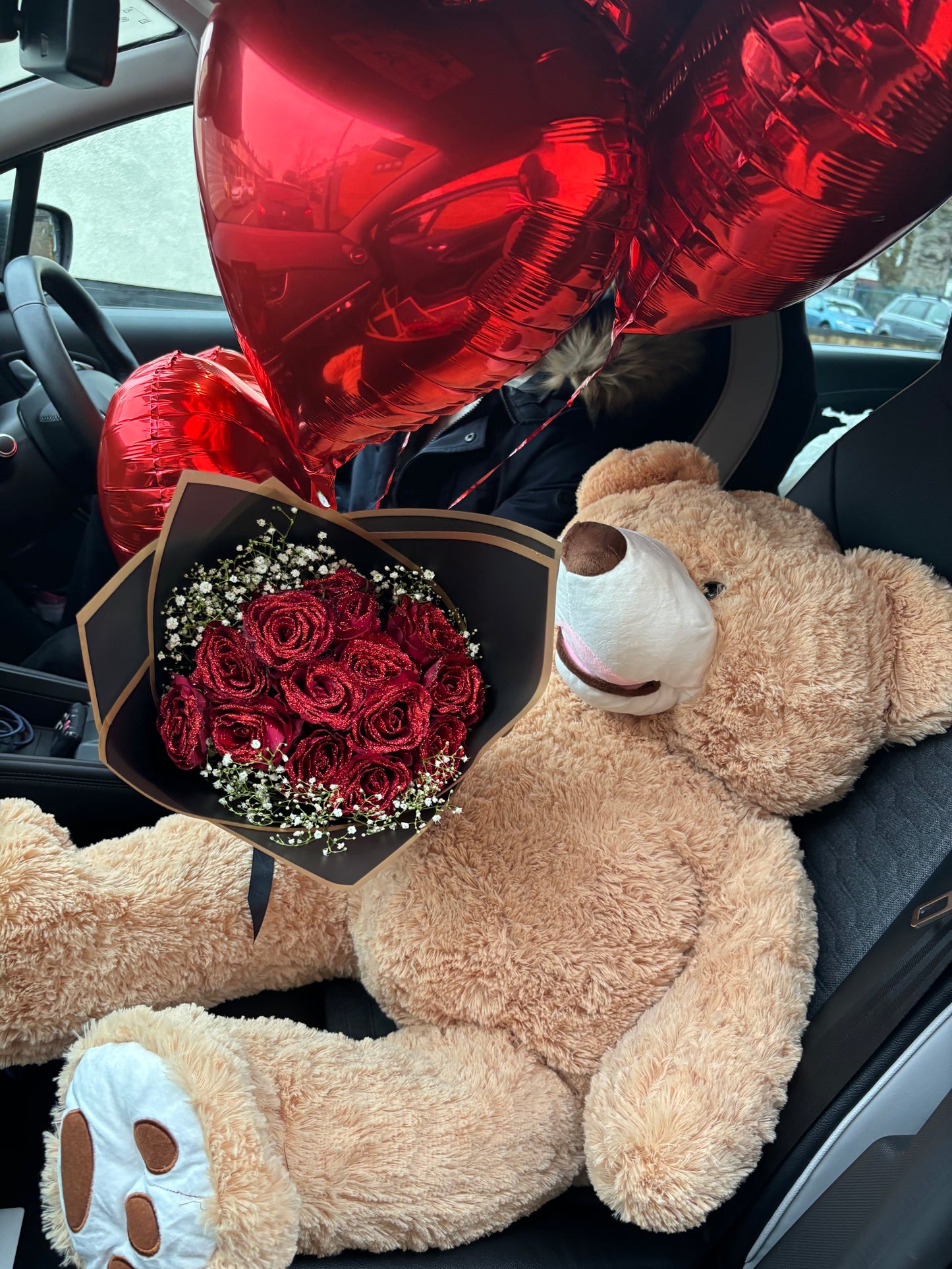 Fresh Glitter Red Rose Bouquet